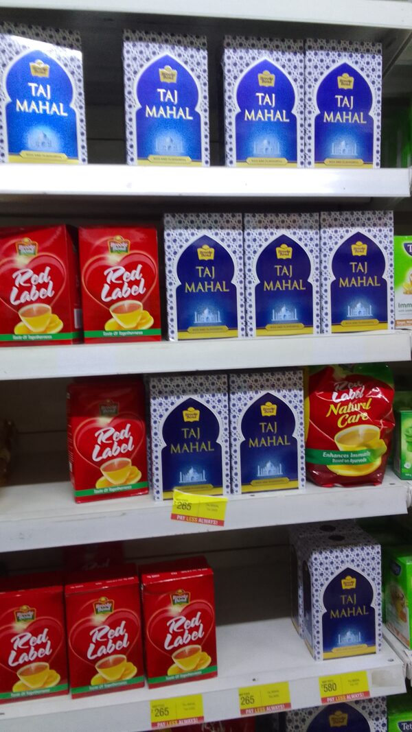 taj mahal tea & red label tea